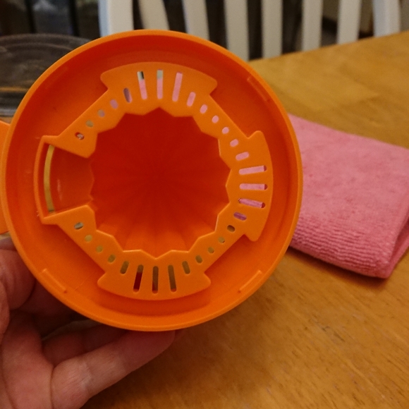 - Manual juicer.. REAMER - Picture 5 of 13